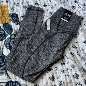 NWT VS knockout tight grey/black